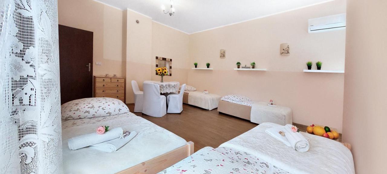 Apartamenty Gorki Male トゥシン エクステリア 写真