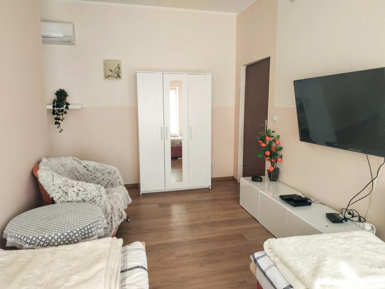 Apartamenty Gorki Male トゥシン エクステリア 写真