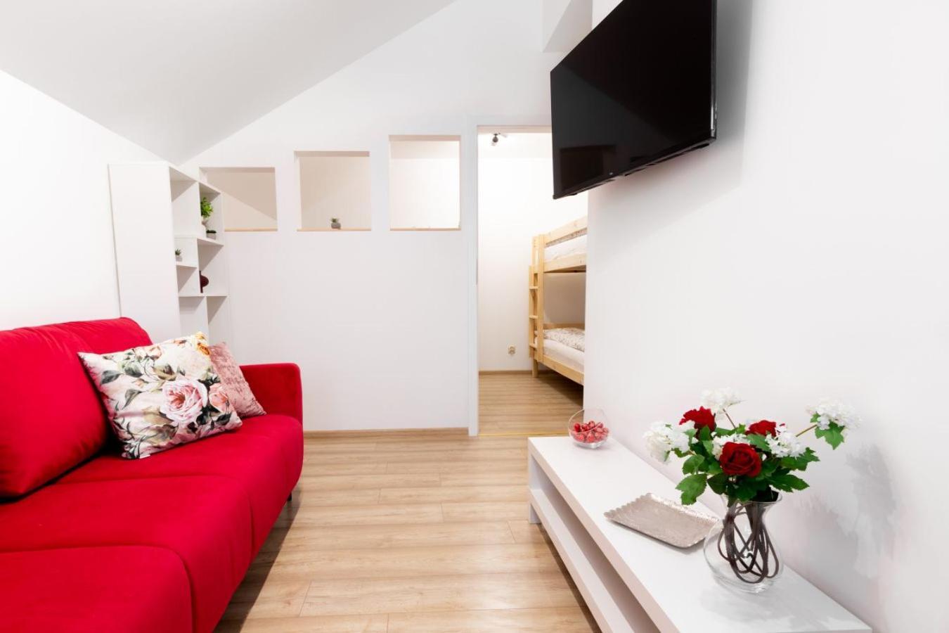 Apartamenty Gorki Male トゥシン エクステリア 写真