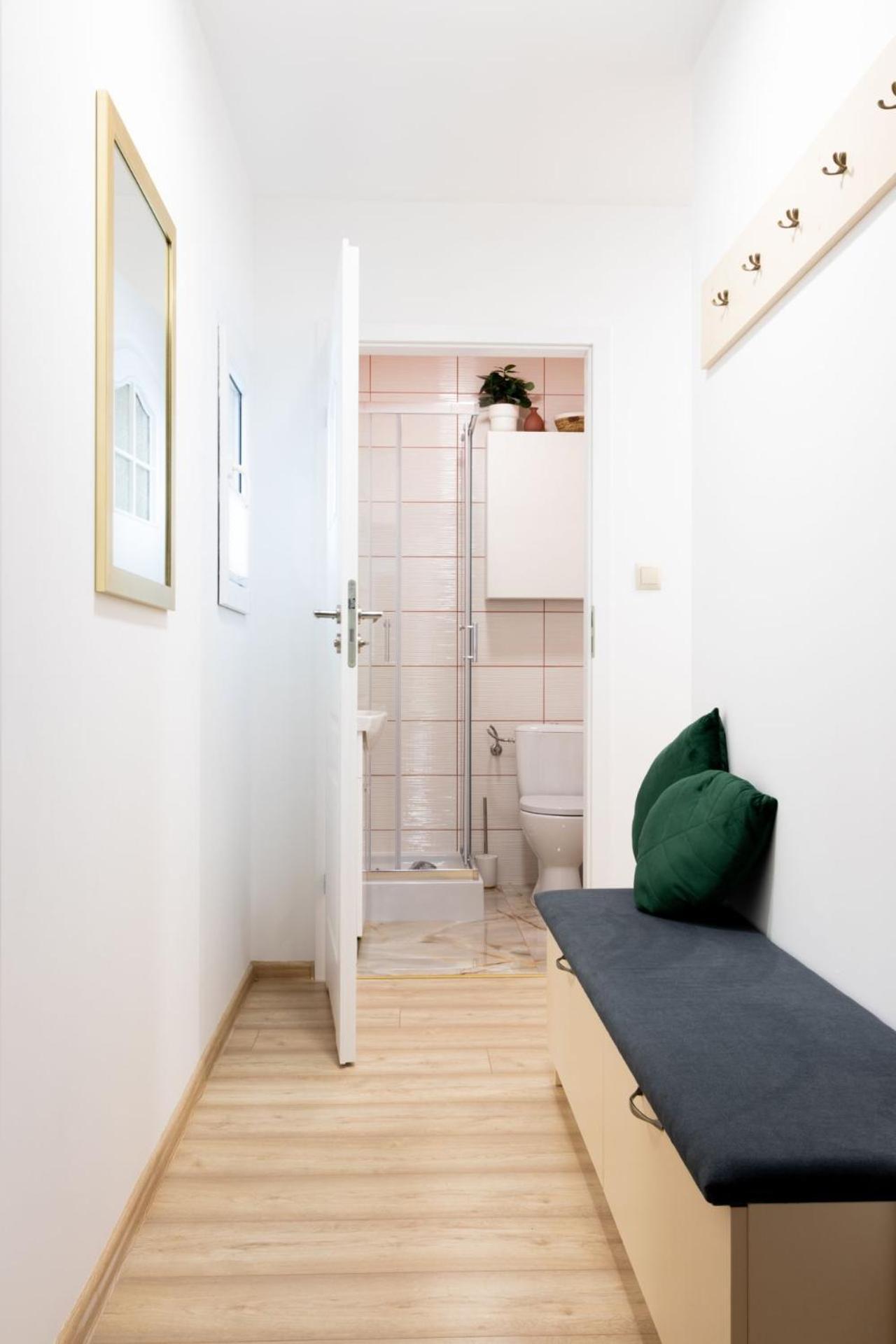 Apartamenty Gorki Male トゥシン エクステリア 写真